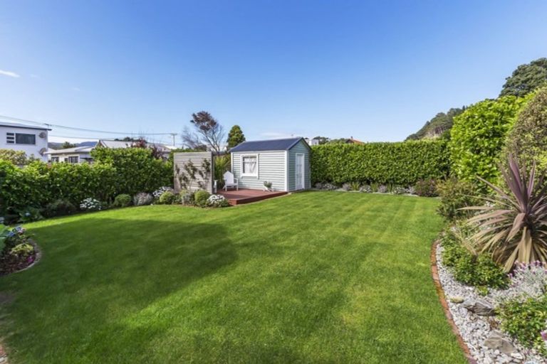Photo of property in 52 Dundas Street, Seatoun, Wellington, 6022