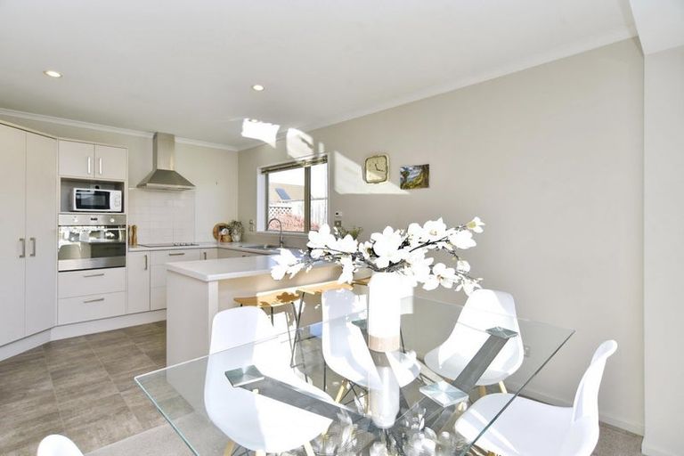 Photo of property in 3 Reeves Road, Rangiora, 7400