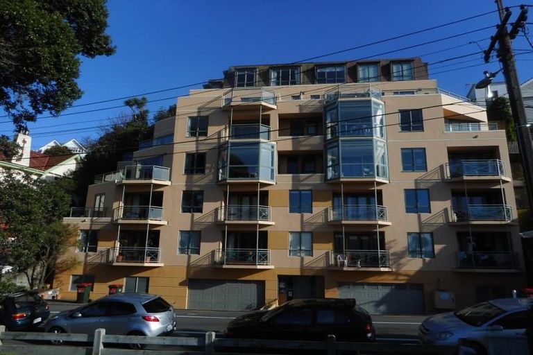 Photo of property in 12/80u Salamanca Road, Kelburn, Wellington, 6012