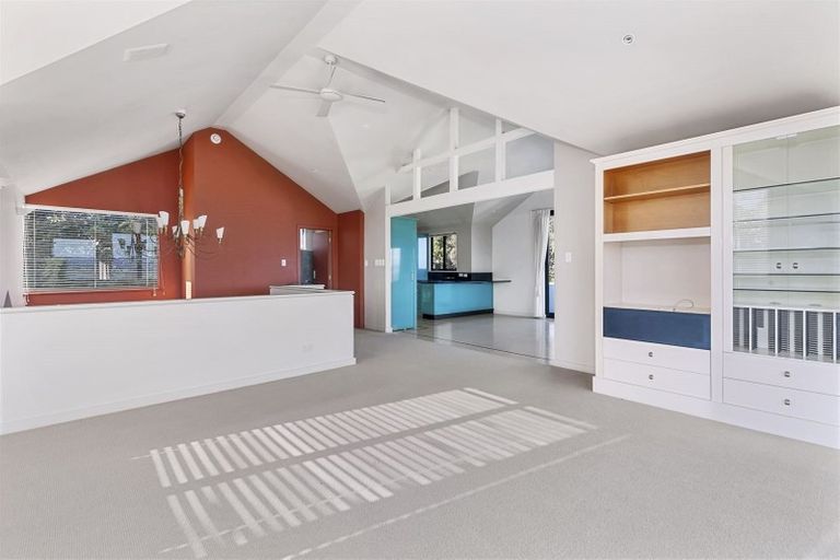 Photo of property in 16 Mayall Avenue, Beach Haven, Auckland, 0626