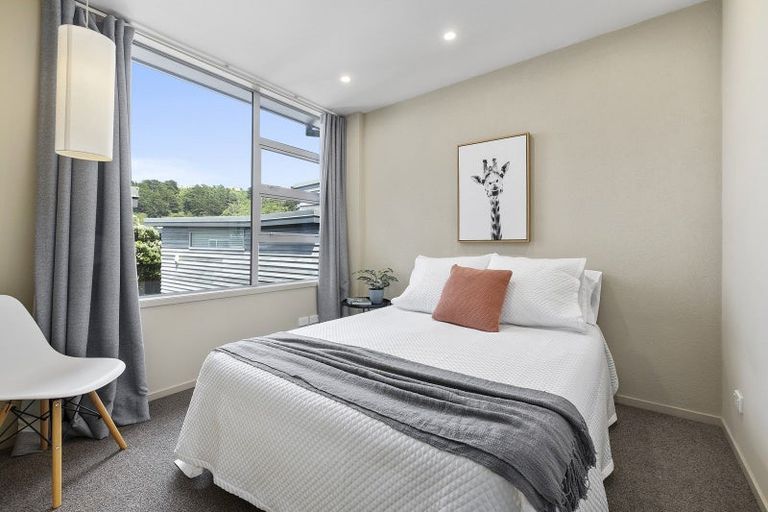 Photo of property in 17 Boardwalk Lane, Seatoun, Wellington, 6022