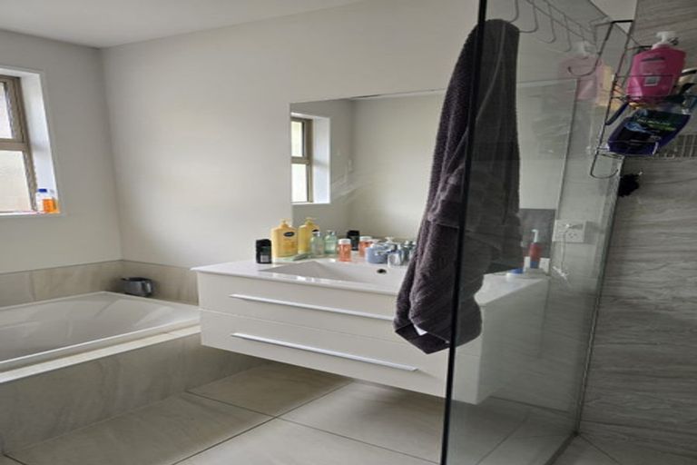 Photo of property in 77 Whincops Road, Halswell, Christchurch, 8025