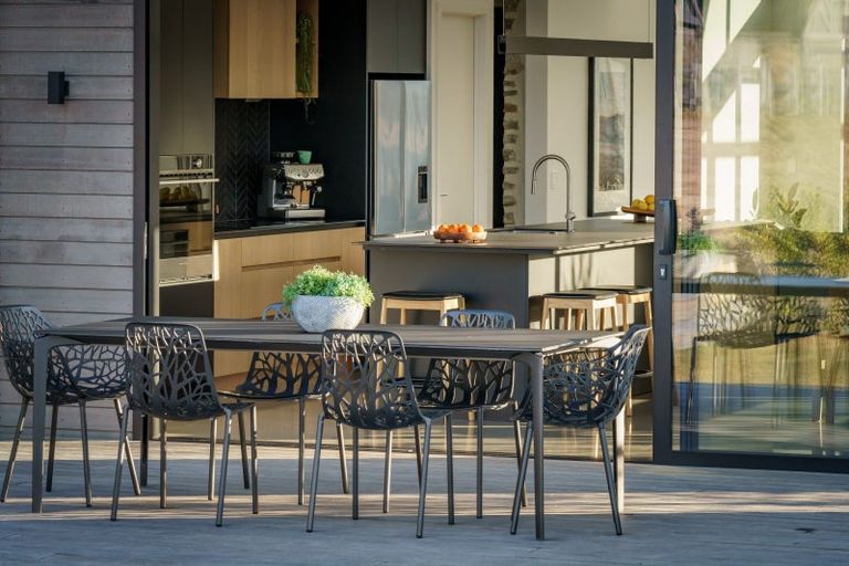 Photo of property in 11 Deans Drive, Wanaka, 9305