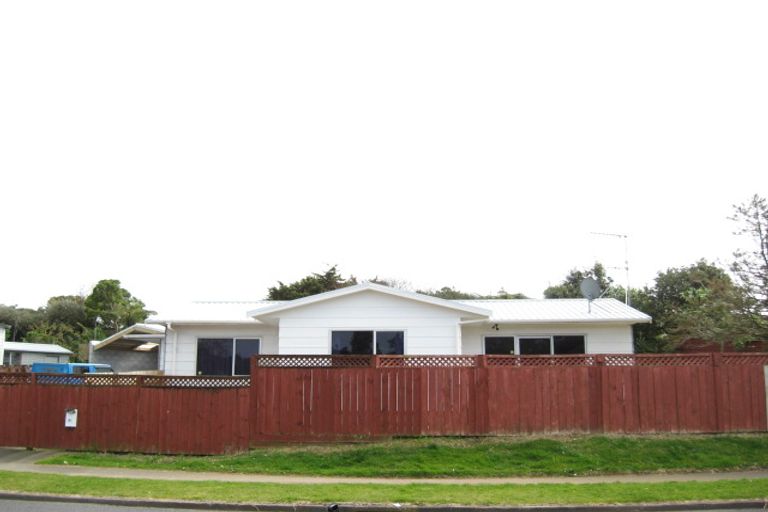 Photo of property in 19 Camellia Avenue, Bell Block, New Plymouth, 4312
