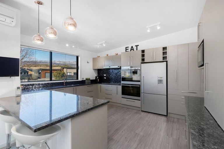 Photo of property in 40 Kelliher Drive, Wanaka, 9305