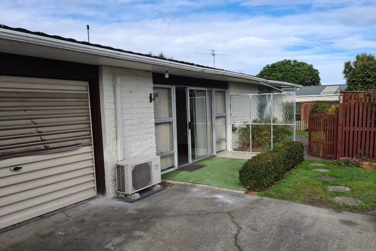 Photo of property in 2/49 Worthy Street, Ilam, Christchurch, 8041