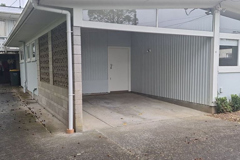 Photo of property in 42 Helvetia Road, Pukekohe, 2120