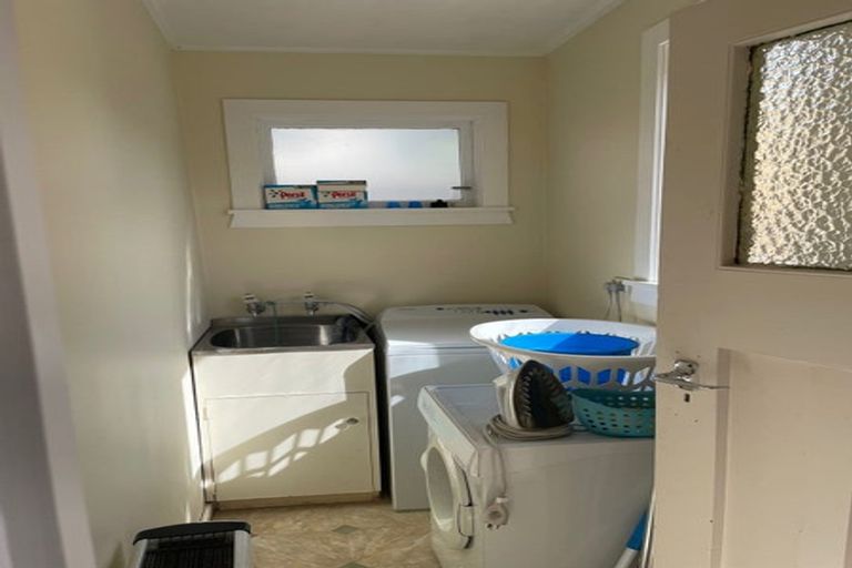 Photo of property in 11-13 Pritchard Street, Newlands, Wellington, 6037