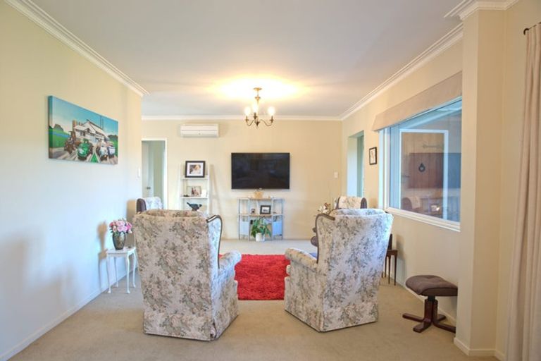 Photo of property in 19 Linklater Avenue, Bellevue, Tauranga, 3110