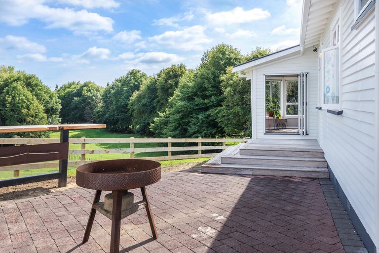 Photo of property in 84 Kern Road, Ramarama, Drury, 2579