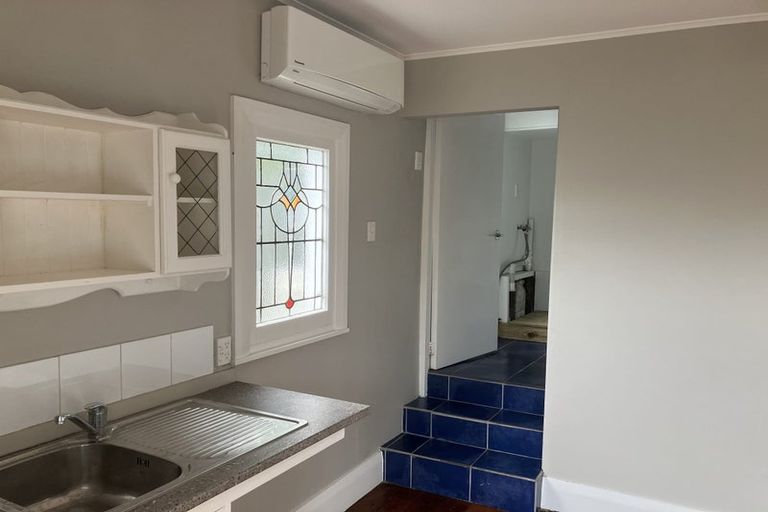 Photo of property in 13 Balmoral Terrace, Newtown, Wellington, 6021