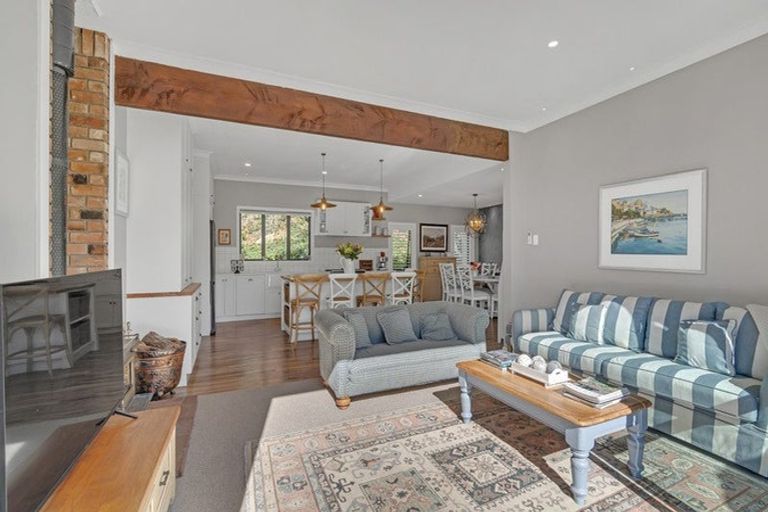 Photo of property in 2 Powells Road, Oxford, 7430