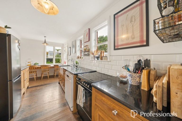 Photo of property in 6 Anson Grove, Naenae, Lower Hutt, 5011