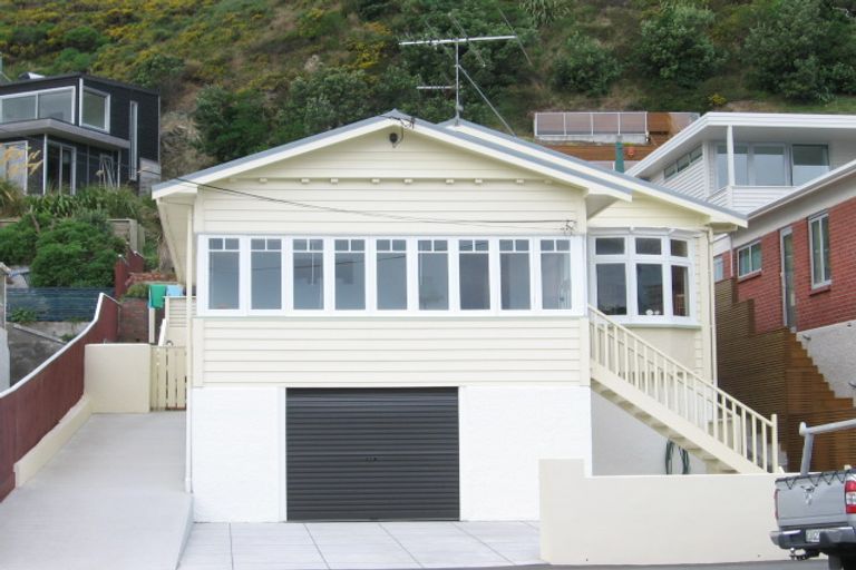 Photo of property in 230 The Esplanade, Island Bay, Wellington, 6023
