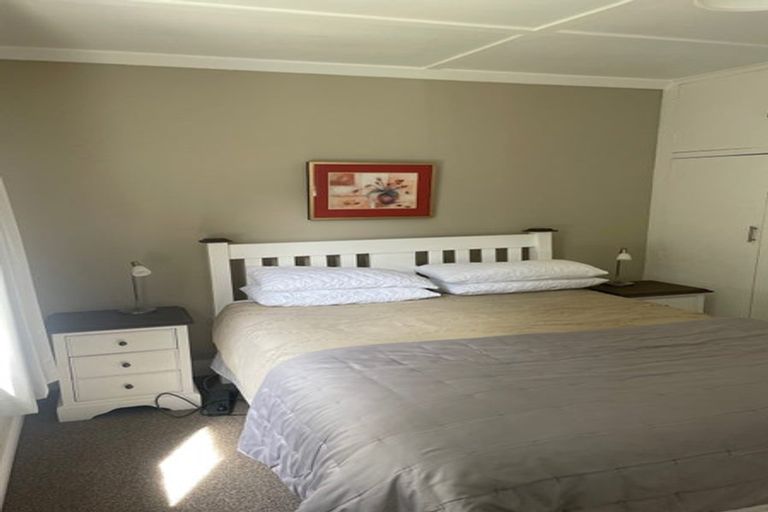 Photo of property in 11-13 Pritchard Street, Newlands, Wellington, 6037