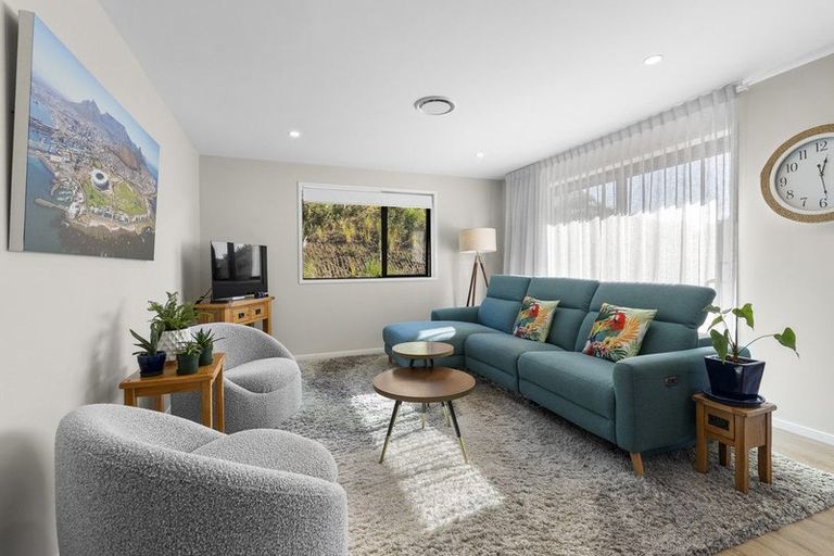 Photo of property in 7 Ruru Lane, Hurworth, New Plymouth, 4310