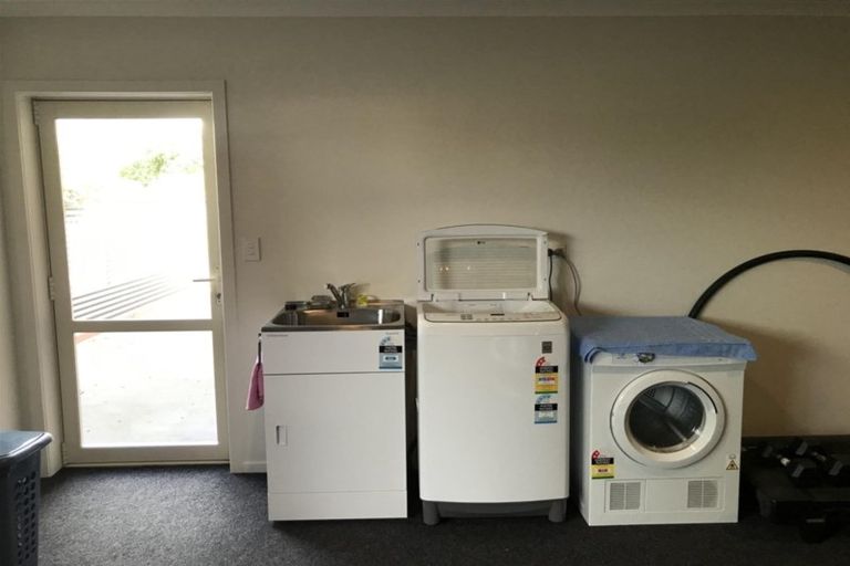 Photo of property in 35 Hamlet Street, Stratford, 4332