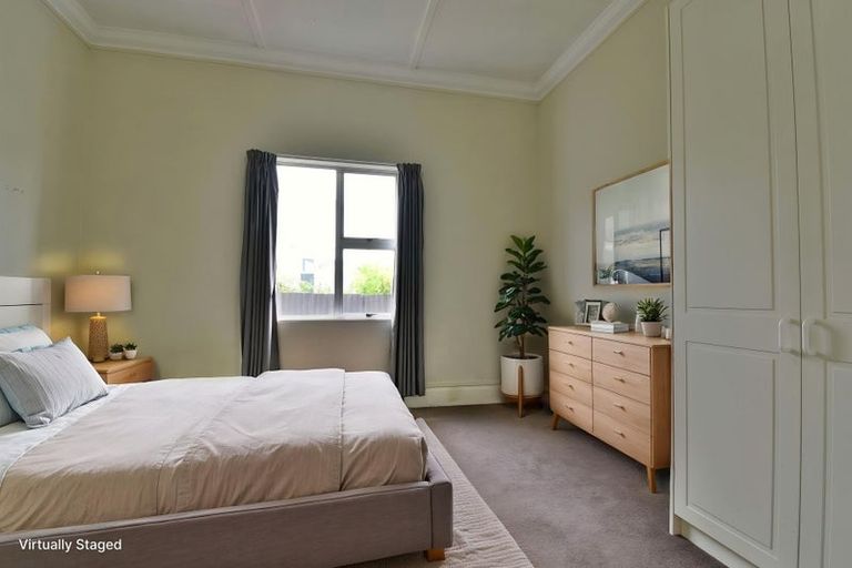 Photo of property in 64 Hargest Crescent, Saint Kilda, Dunedin, 9012