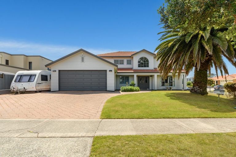 Photo of property in 8 Seychelles Drive, Papamoa Beach, Papamoa, 3118
