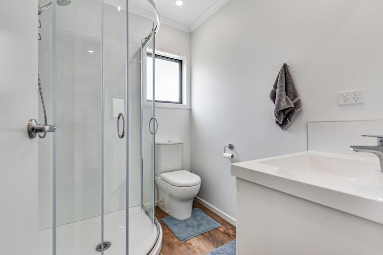 Photo of property in 28u2 Mckay Drive, Temple View, Hamilton, 3218