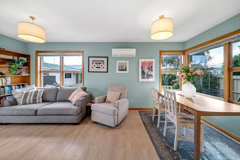 Photo of property in 17 Courage Road, Amberley, 7410