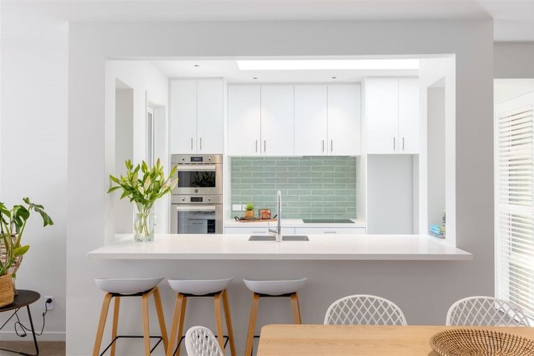 Photo of property in 89 Holly Road, St Albans, Christchurch, 8014