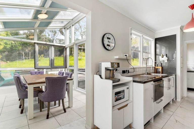 Photo of property in 6 Orion Place, Hillcrest, Auckland, 0627