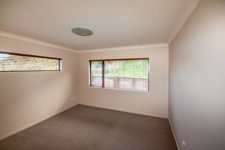 Photo of property in 35 Waverton Terrace, Churton Park, Wellington, 6037
