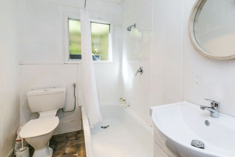 Photo of property in 1f1 Harland Street, Brooklyn, Wellington, 6021