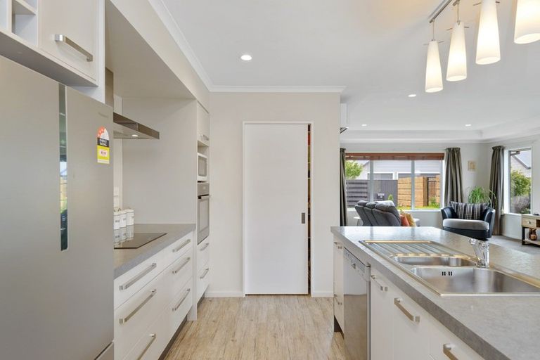 Photo of property in 8 Overton Place, Prebbleton, 7604