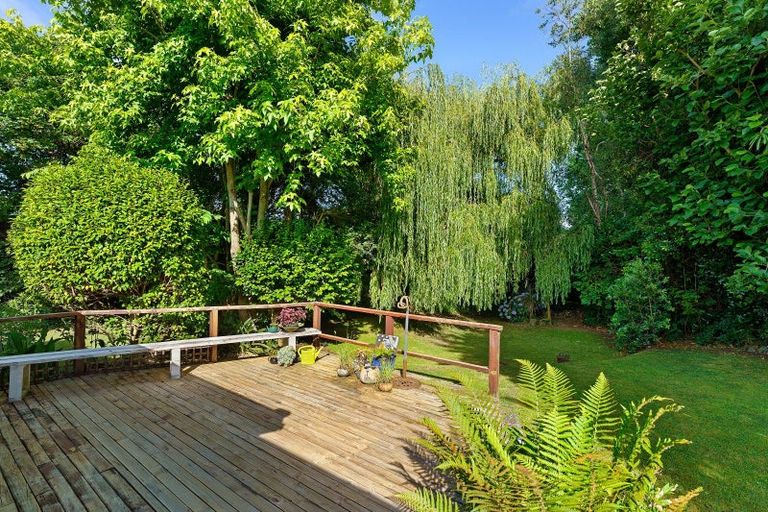 Photo of property in 16 Lupin Road, Otaki, 5512