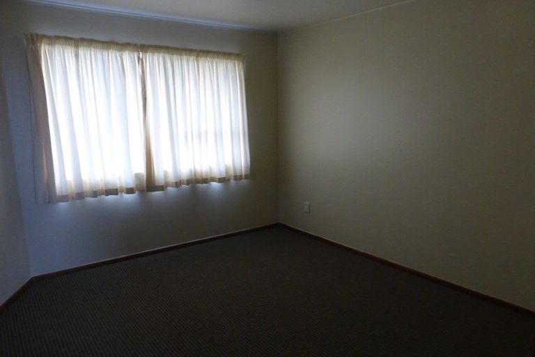 Photo of property in 583 Massey Road, Mangere, Auckland, 2022