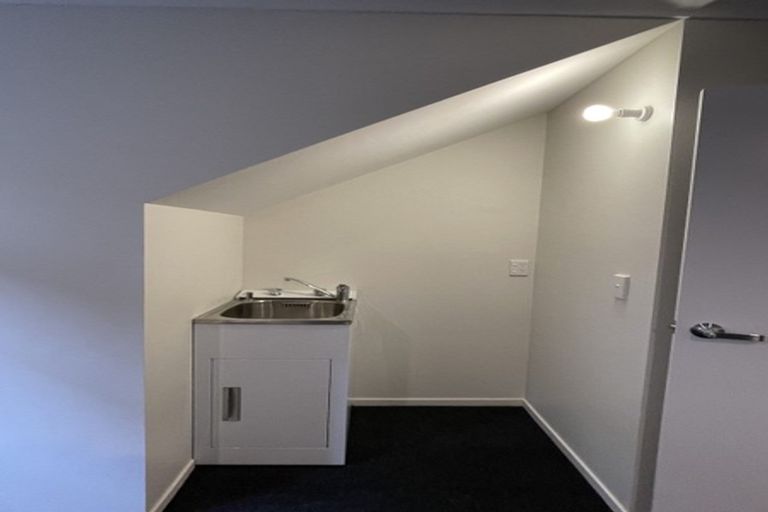 Photo of property in 25 Stockport Grove, Churton Park, Wellington, 6037