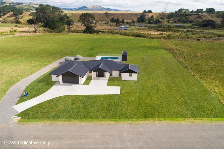 Photo of property in 270 Valley Views, Fitzherbert, Palmerston North, 4472