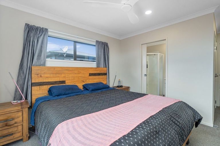 Photo of property in 22 Captain Wood Avenue, Whitianga, 3510