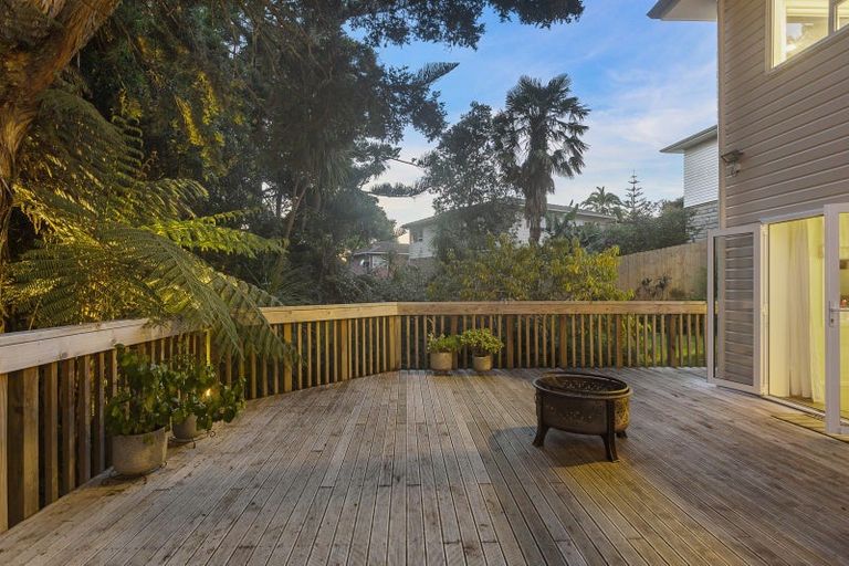 Photo of property in 10 Hobby Avenue, Birkdale, Auckland, 0626