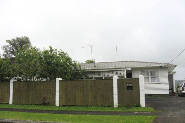 Photo of property in 16 George Point Road, Onerahi, Whangarei, 0110