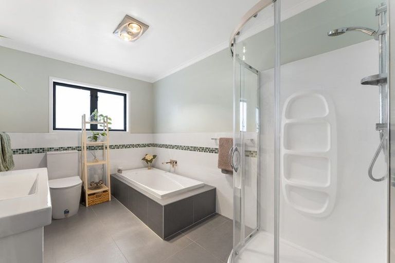 Photo of property in 16 Shrewsbury Close, Bethlehem, Tauranga, 3110