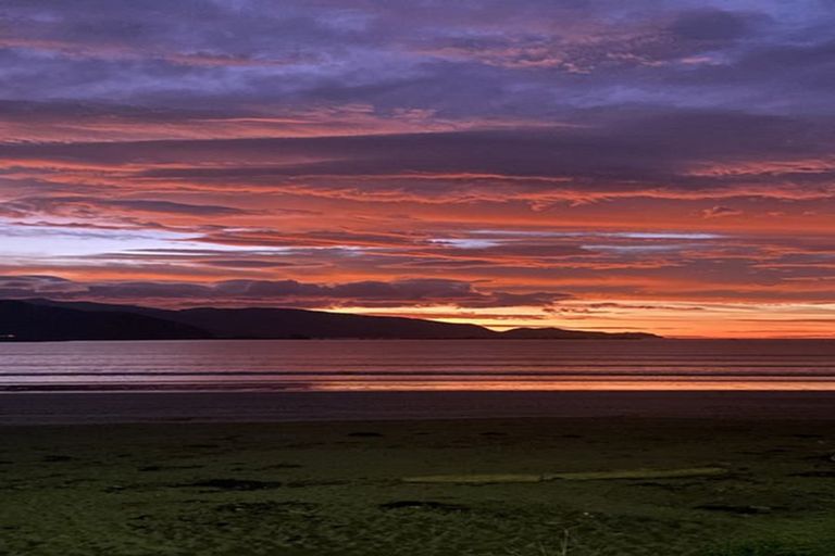 Photo of property in 118 Lyall Parade, Lyall Bay, Wellington, 6022