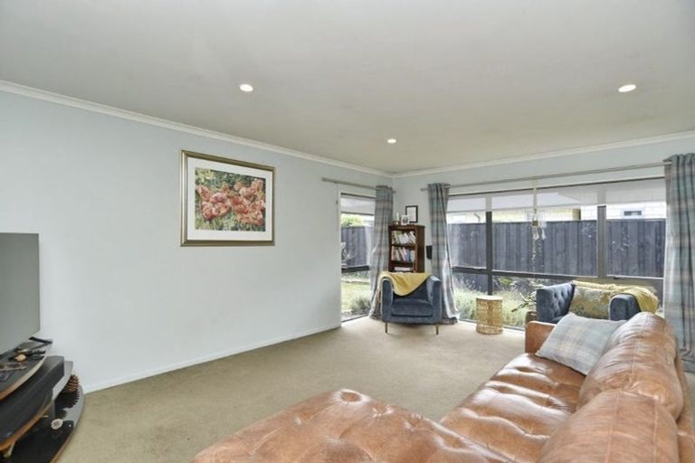 Photo of property in 6 Hampstead Close, Rangiora, 7400