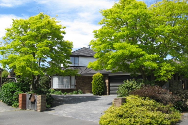 Photo of property in 9 Dorfold Mews, Avonhead, Christchurch, 8042