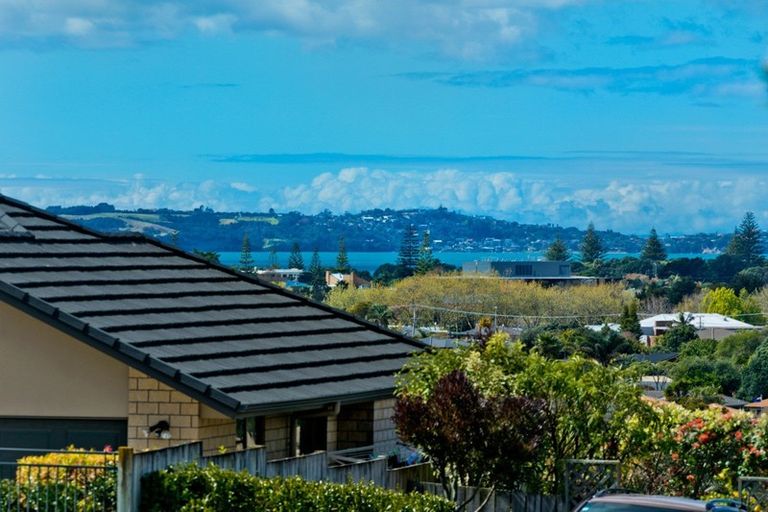 Photo of property in 58 Grand Drive, Orewa, 0931