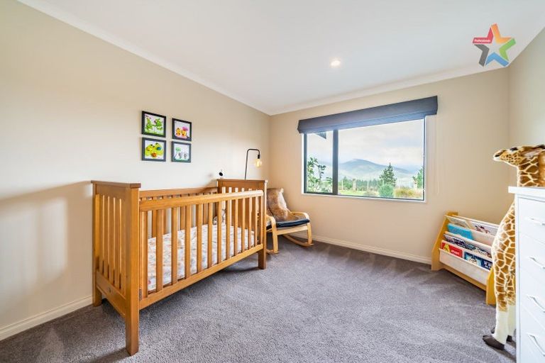 Photo of property in 32c Kaitoke Loop, Kaitoke, Upper Hutt, 5018