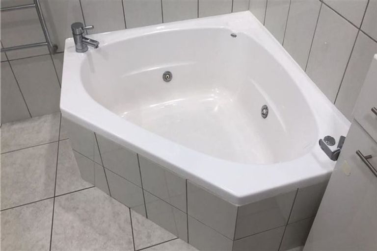 Photo of property in 10 Yeoman Place, Howick, Auckland, 2014