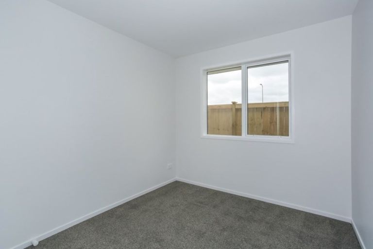 Photo of property in 16 Perla Road, Pukekohe, 2120