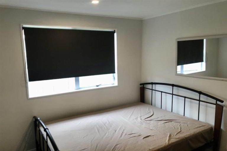 Photo of property in 2/77 Luanda Drive, Ranui, Auckland, 0612