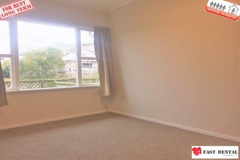 Photo of property in 1/120 Nile Road, Milford, Auckland, 0620