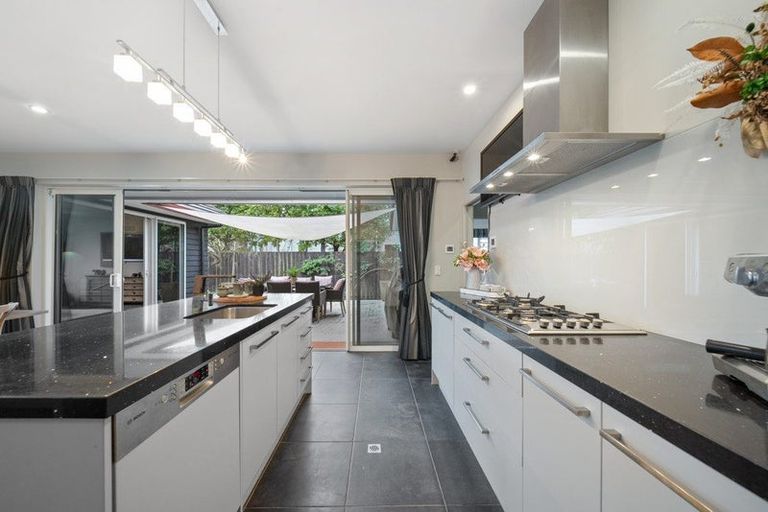 Photo of property in 10 Lake Drive, Karaka, Papakura, 2113