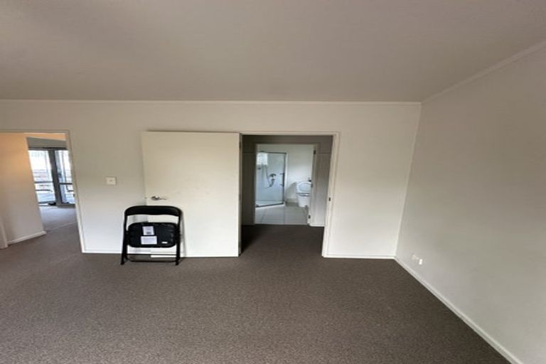 Photo of property in 72 Kervil Avenue, Te Atatu Peninsula, Auckland, 0610