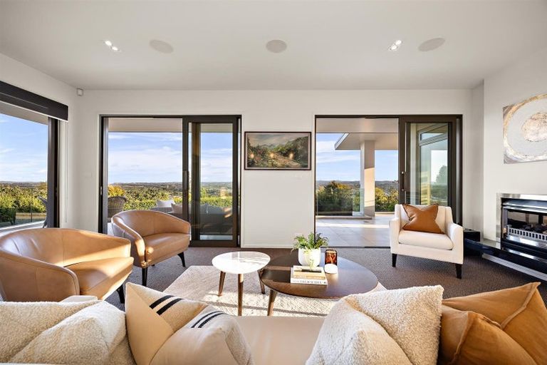 Photo of property in 55 Pinetone Road, Kumeu, 0892